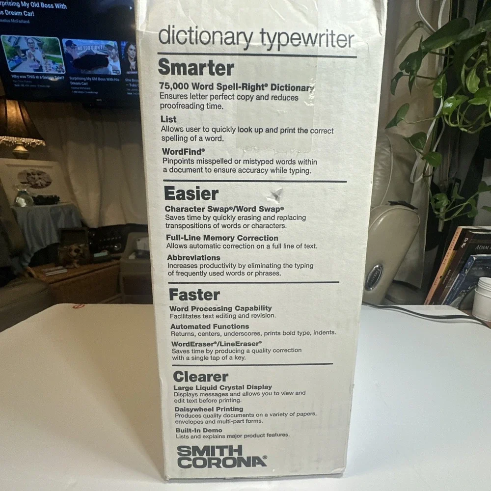 The Display 900 Dictionary Typewriter Vintage Smith Corona Compact Tested NA3HH